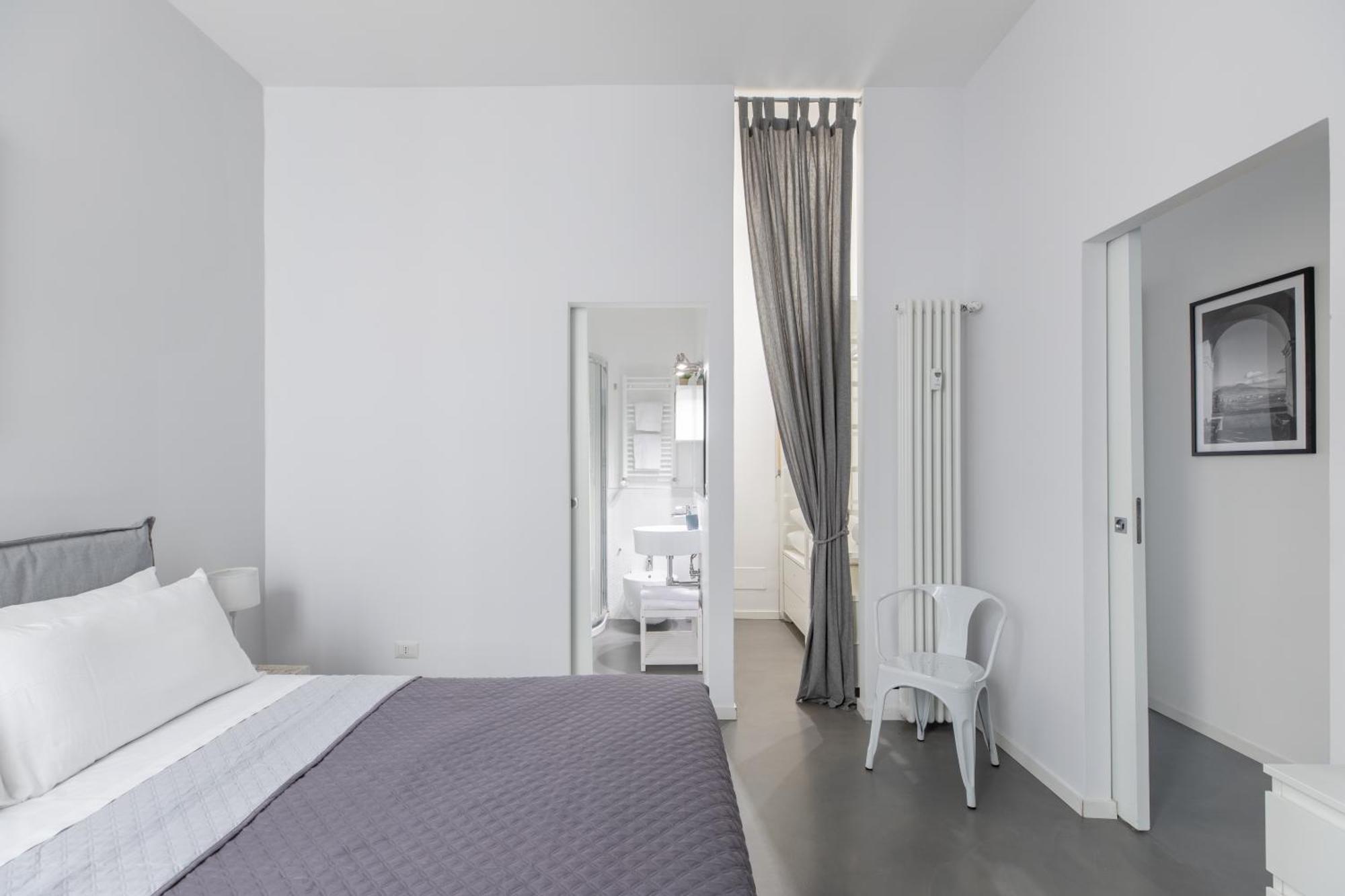 Trastevere Modern 4br 4baths, Wifi, Ac, Custom Kitchen, Living Apartment