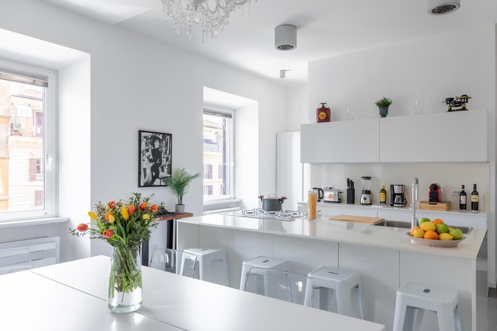 Apartment Trastevere Modern 4br 4baths, Wifi, Ac, Custom Kitchen, Living Rom