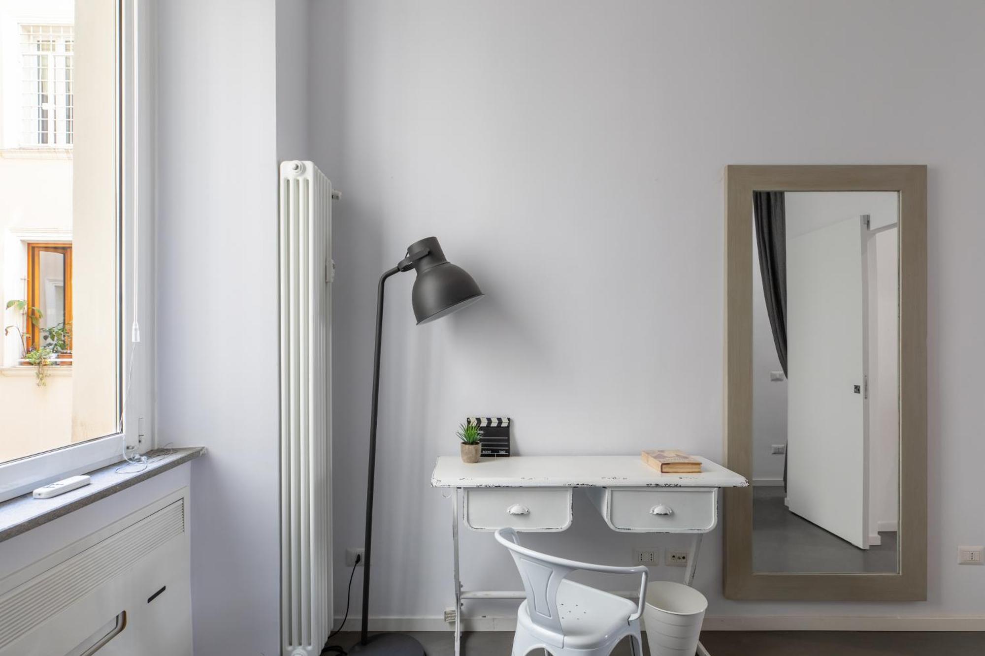 Apartment Trastevere Modern 4br 4baths, Wifi, Ac, Custom Kitchen, Living *