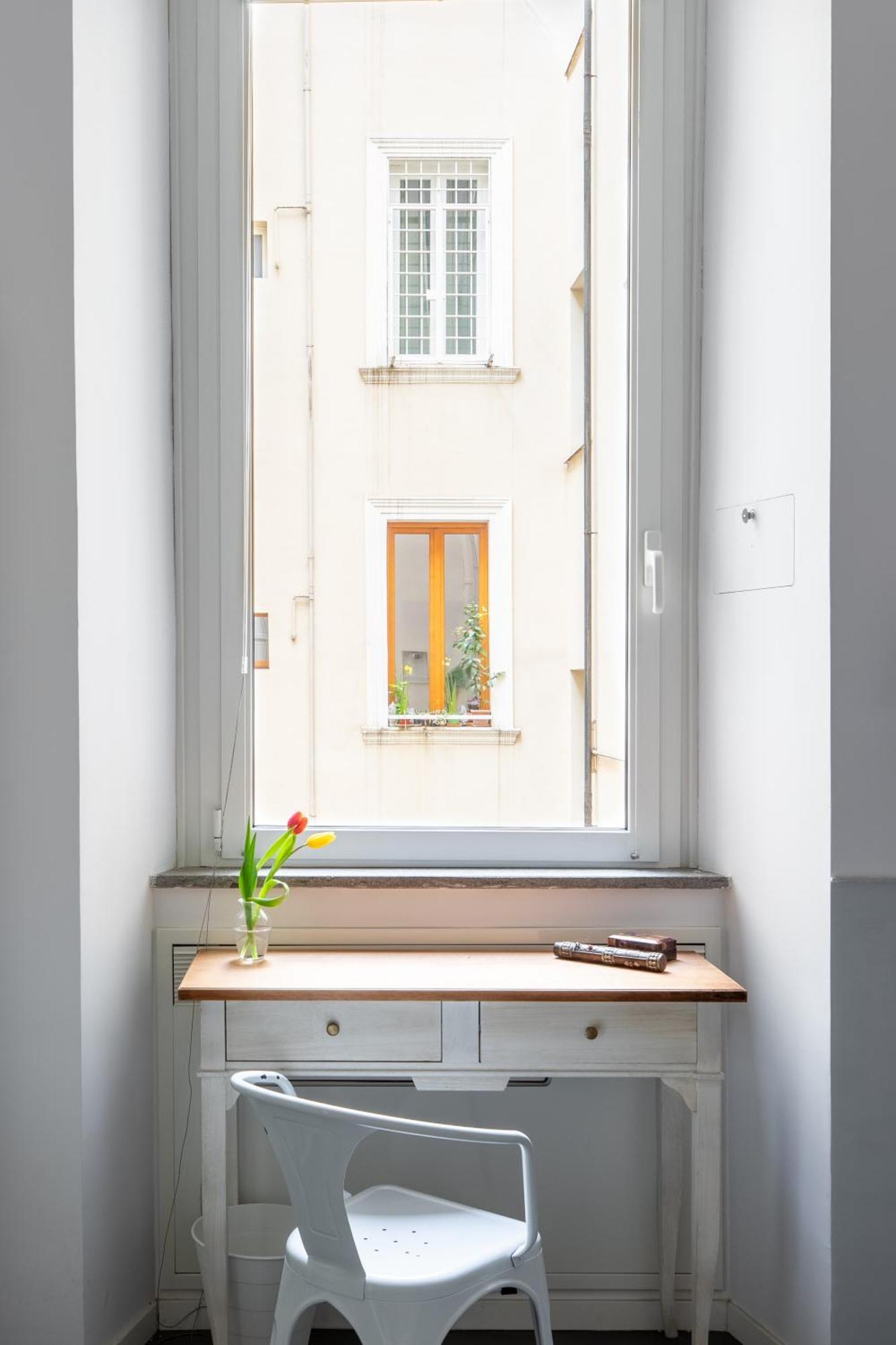 Trastevere Modern 4br 4baths, Wifi, Ac, Custom Kitchen, Living Apartment Rom