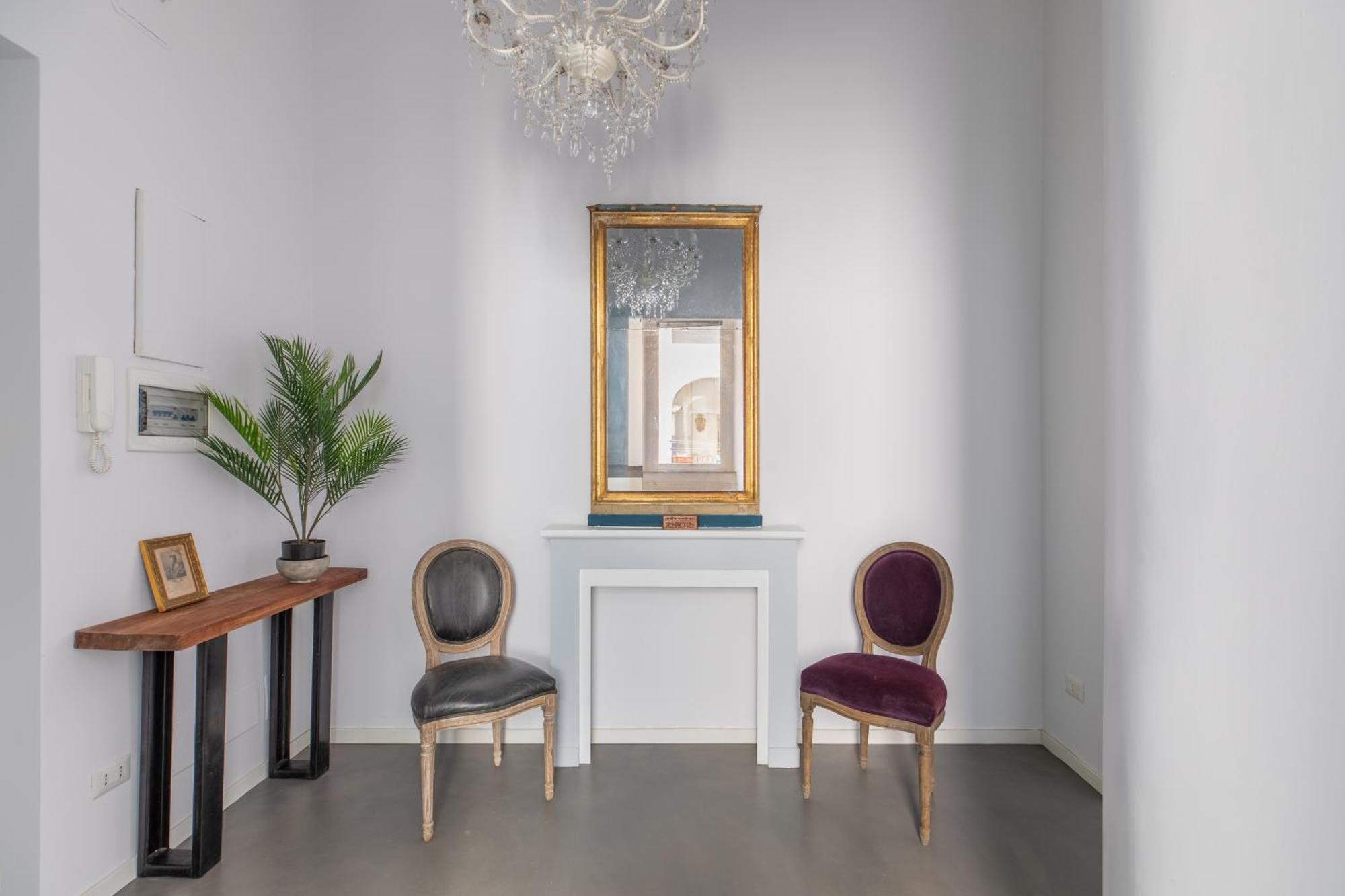 Trastevere Modern 4br 4baths, Wifi, Ac, Custom Kitchen, Living Apartment