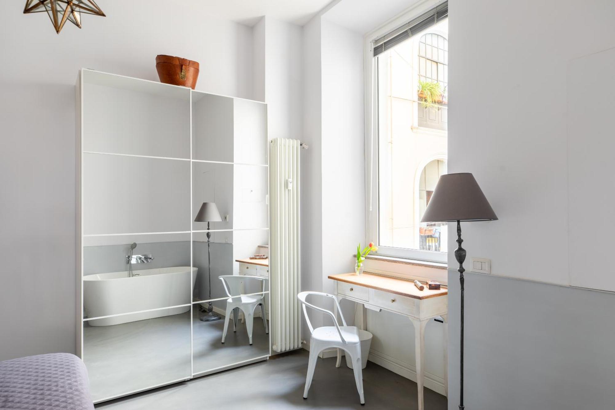 Apartment Trastevere Modern 4br 4baths, Wifi, Ac, Custom Kitchen, Living Rom