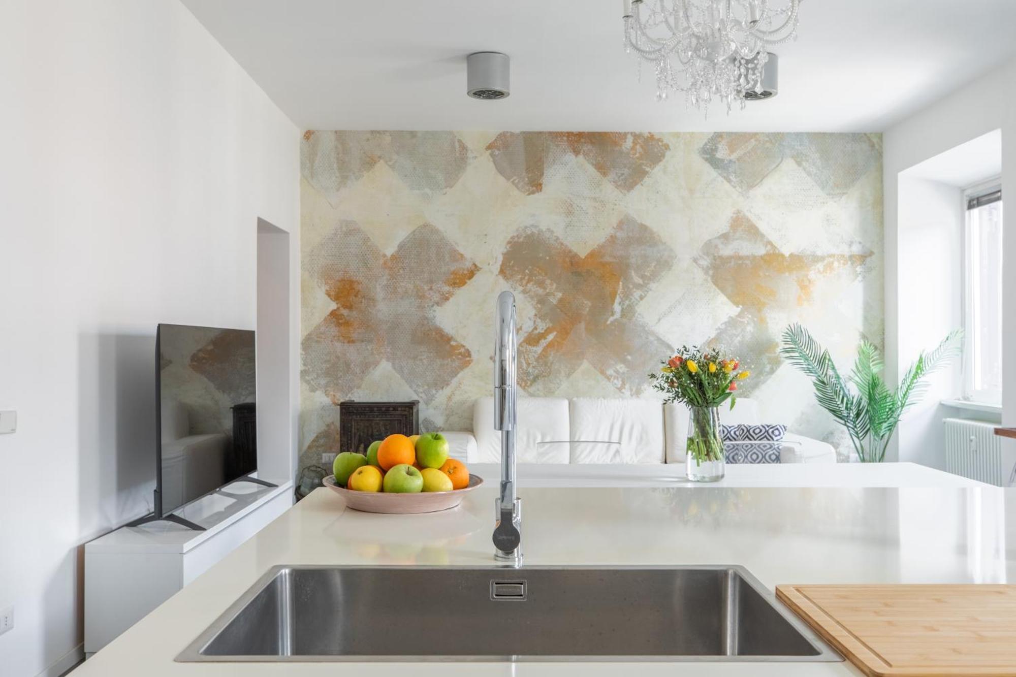 Trastevere Modern 4br 4baths, Wifi, Ac, Custom Kitchen, Living *